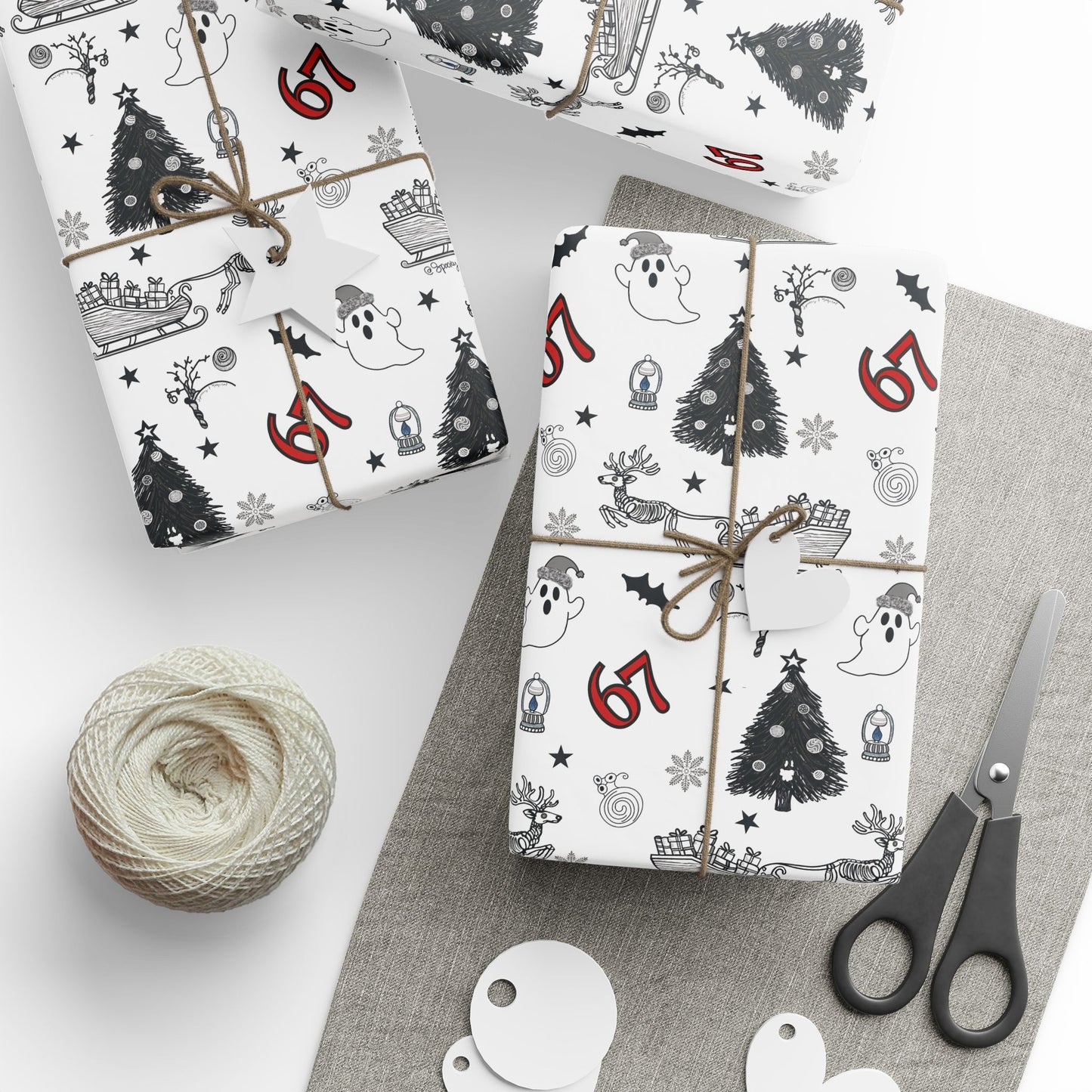 67 Christmas Ghostly fun wrapping papper, Holiday Pattern Face Towel | Ghosts